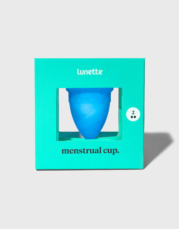 Lunette_cup_blue2_shopify_f2616cc6-4ea3-4589-8144-aa12804b77f0_800x.jpg